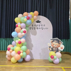 아치 백보드 포토존