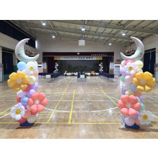 동부초등학교 입구 기둥장식